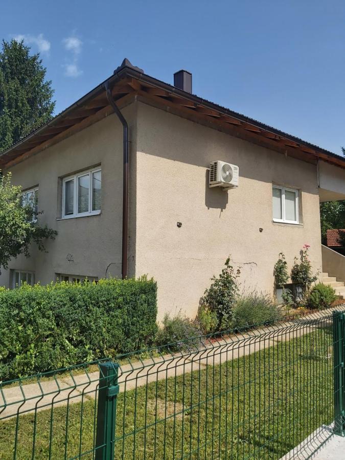 Sadrvan Una Apartment Bihac Bagian luar foto
